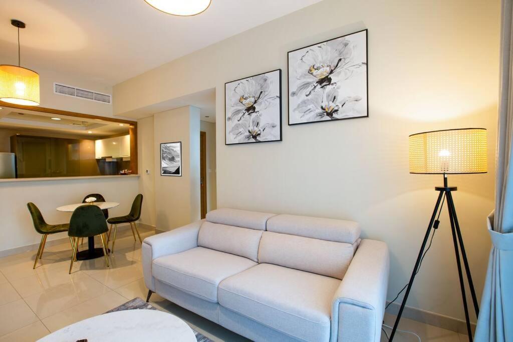 Lux 1Br 2 Min To Burj Khalifa Apartment Dubai Luaran gambar